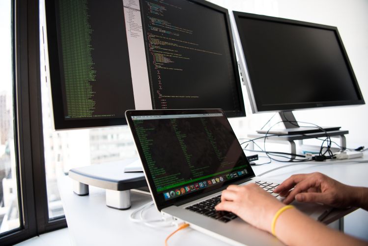 ¿Qué es un dominio, hosting y SSL? Guía para no técnicos