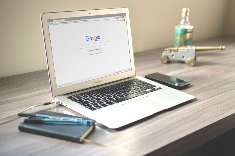 Cómo hacer que tu página aparezca en Google (SEO básico)